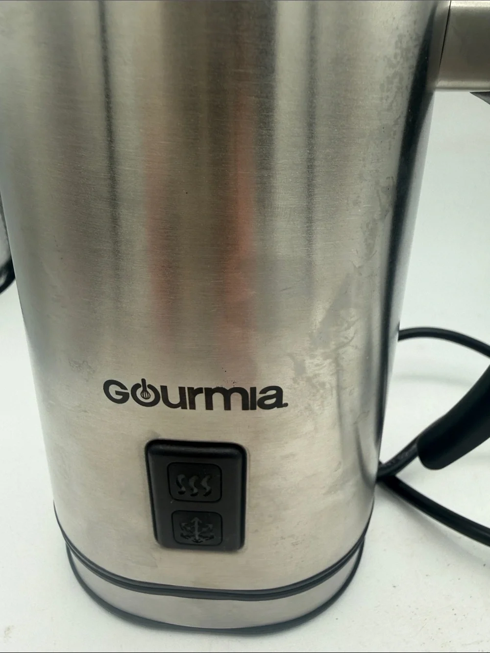 Gourmia Stainless Steel Electric Milk Frother Silver & Black works great